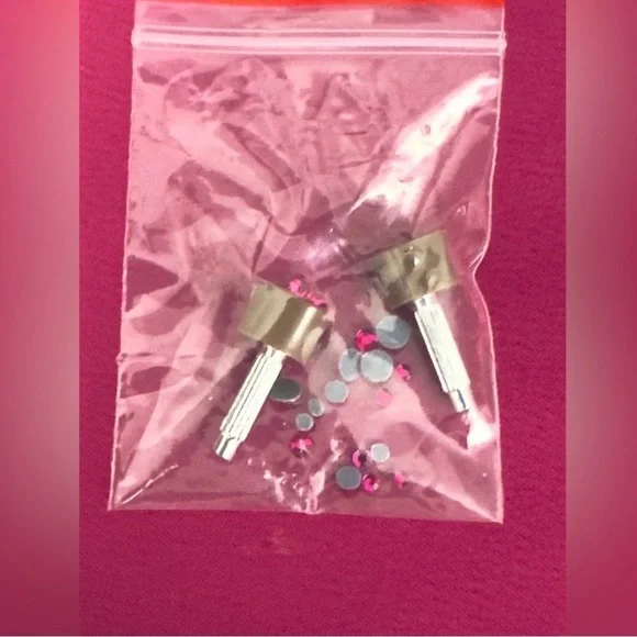 Betsy Johnson Rebel Sling back Kitten Heels Sandals in Fuchsia Women’s size 7.5 - Picture 2 of 12